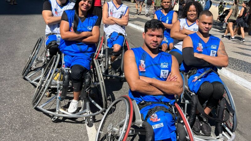 Andef Cobras leva o basquete em cadeira de rodas para a praia de Icaraí e se prepara para o Brasileiro em São Paulo