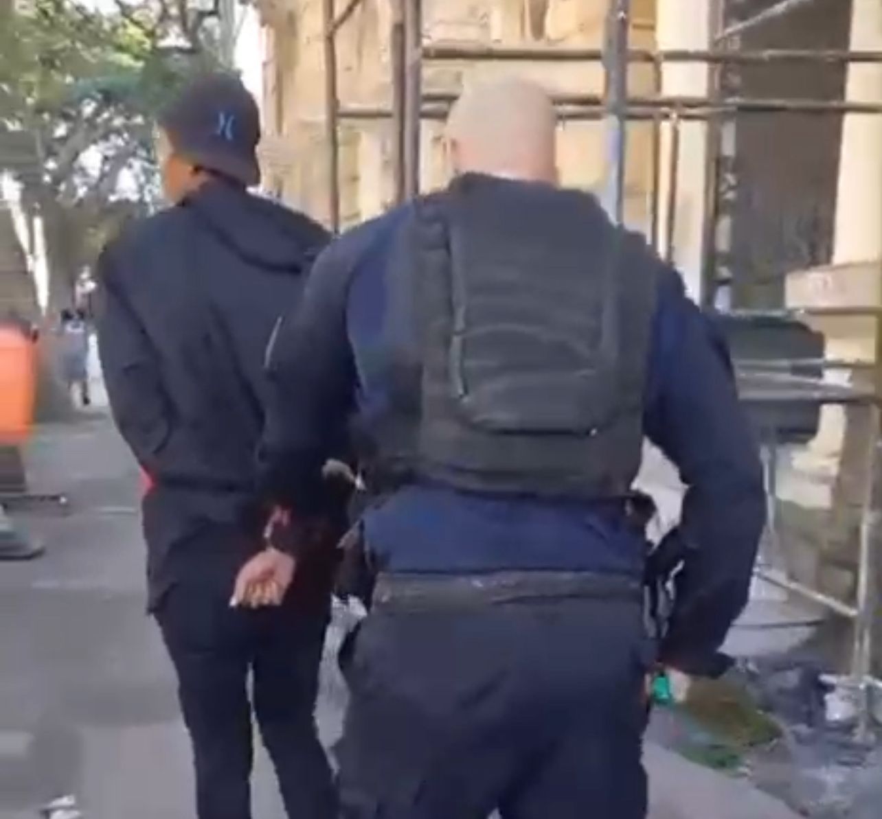 Suspeito é preso após roubo a ônibus no Terminal Rodoviário de Niterói