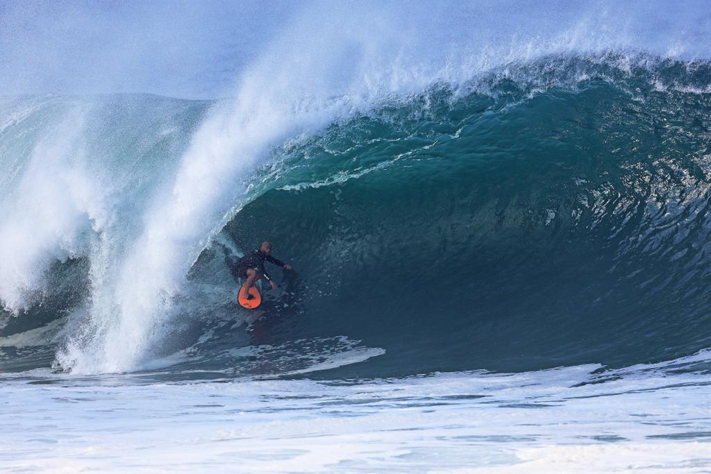 Niterói se prepara para receber o maior campeonato de ondas grandes do Brasil