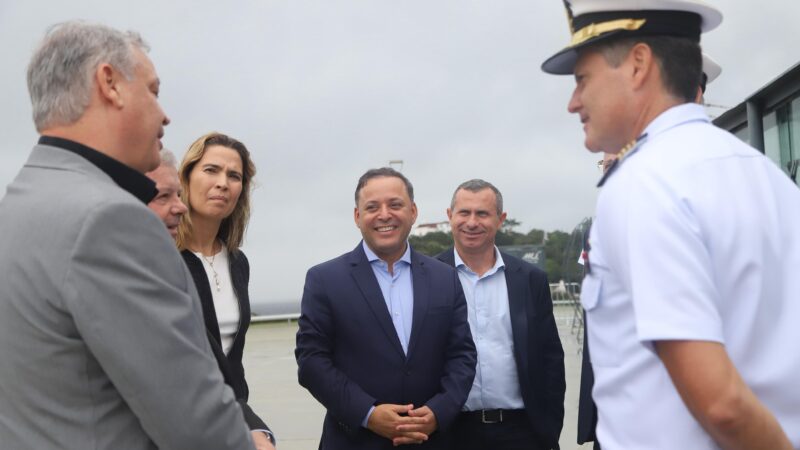 Prefeitura de Niterói e Marinha do Brasil firmam acordo de cooperação técnica para reforçar segurança na orla da cidade