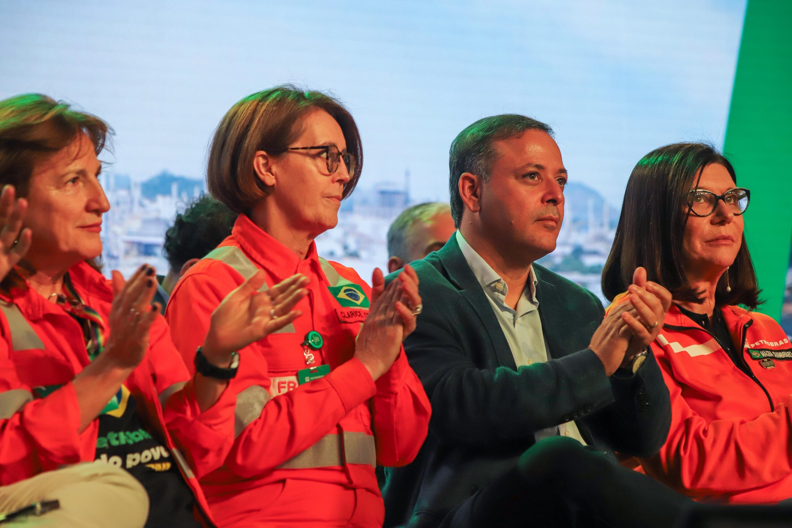 Investimentos de R$ 33 bilhões da Petrobras também beneficiarão a economia de Niterói