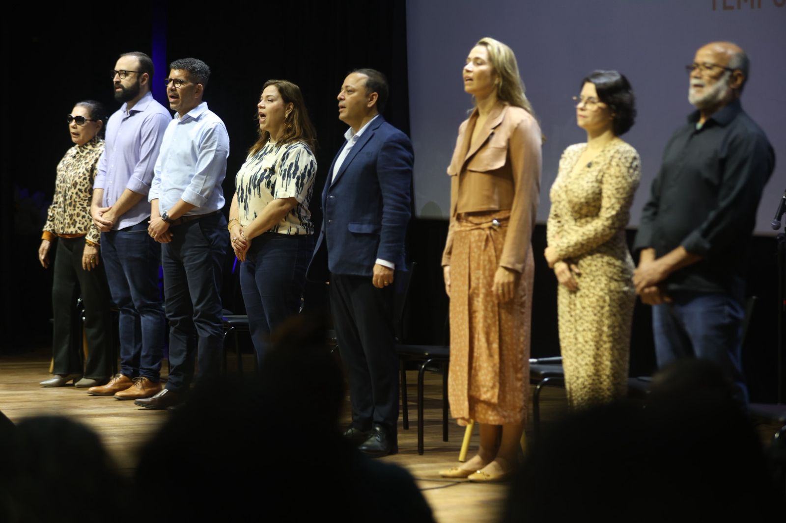 Diretoras e diretores de 82 unidades da Rede Municipal de Educação tomam posse para o biênio 2025-2027