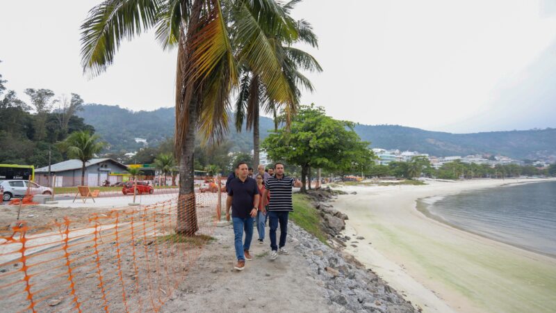Prefeito de Niterói acompanha obras de macrodrenagem na bacia A de Charitas