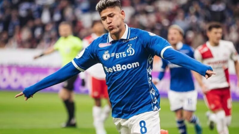 Flamengo acerta a contratação de Carrascal