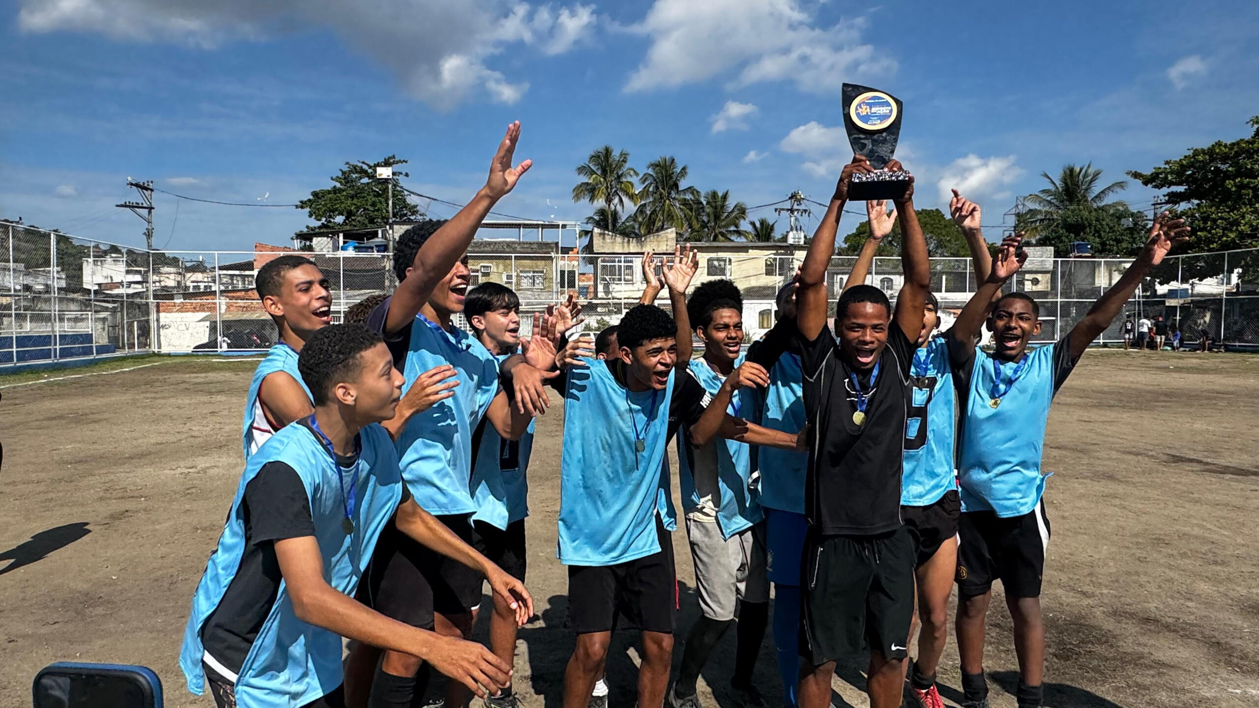 Competição reúne alunos de futebol do Esporte em Ação