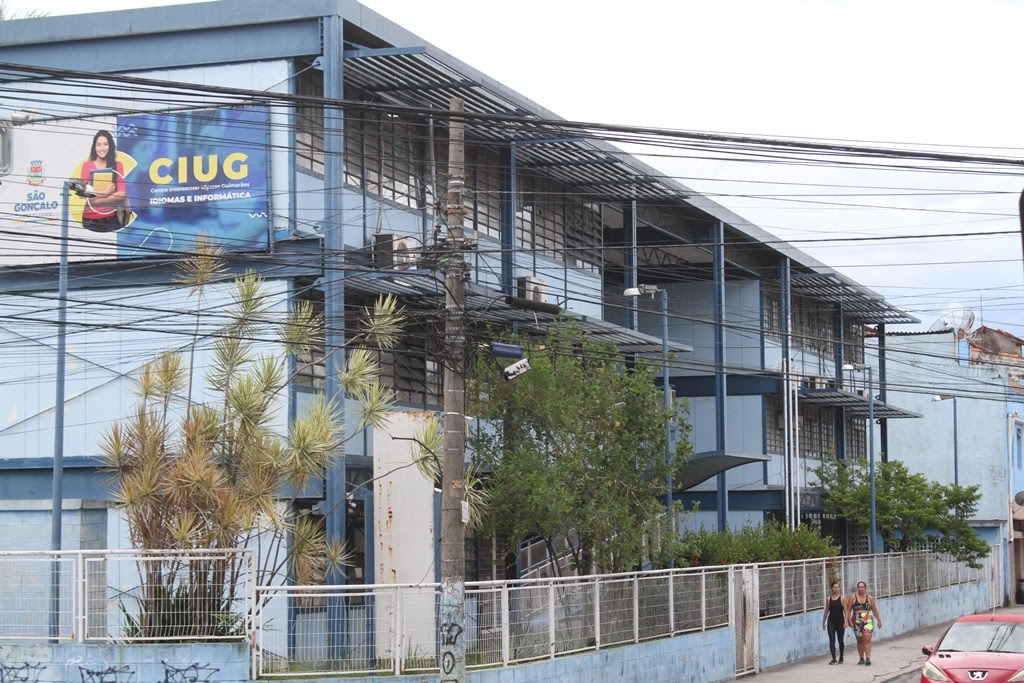 CIUG abre inscrições para cursos de idiomas, Libras e Redação 