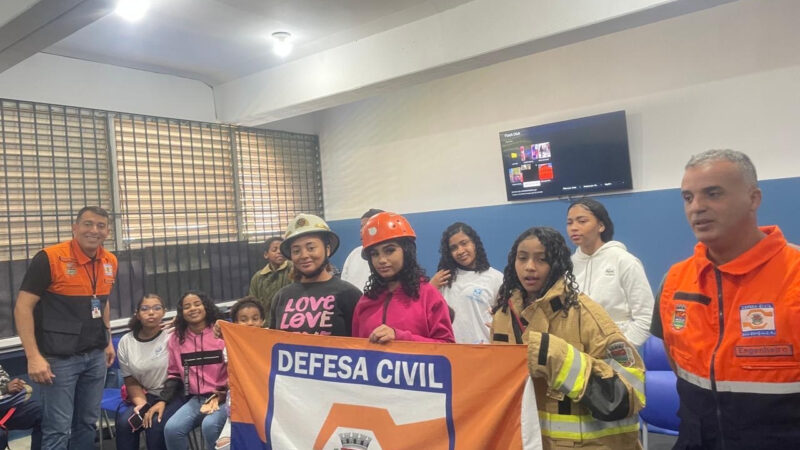 Defesa Civil ensina sobre percepção de risco em escola no Jóquei 