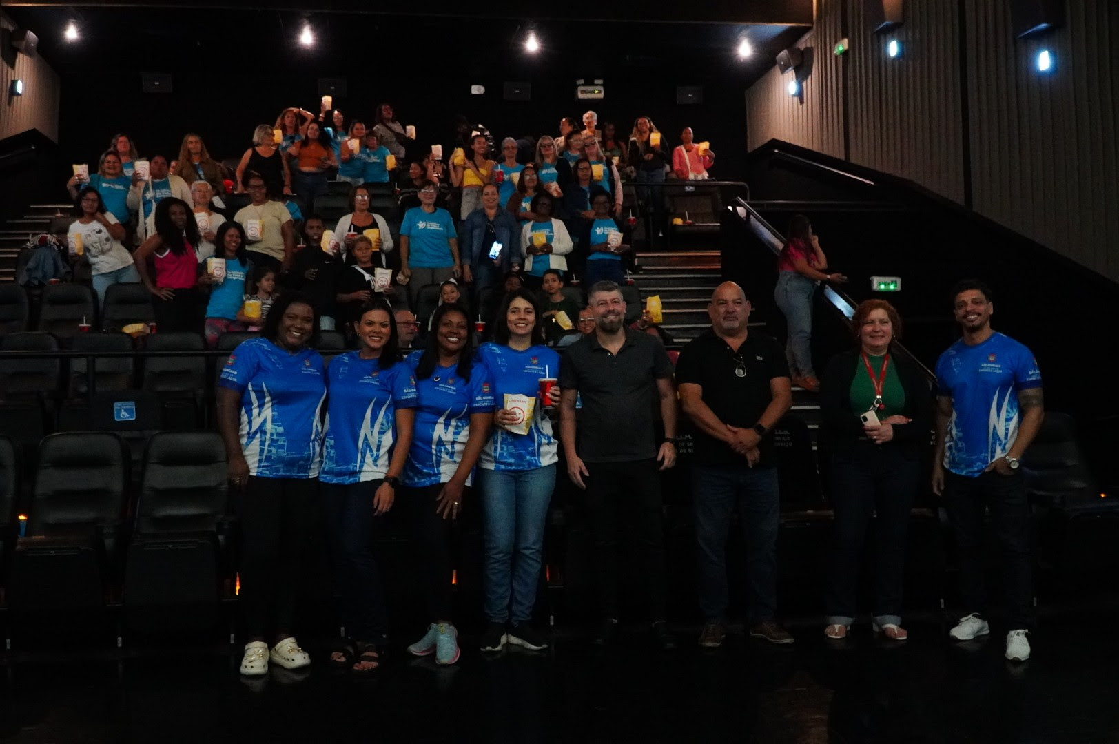 Manhã de cinema para participantes do programa “Qualidade de Vida e Longevidade”