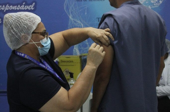São Gonçalo divulga locais da vacinação itinerante nesta semana
