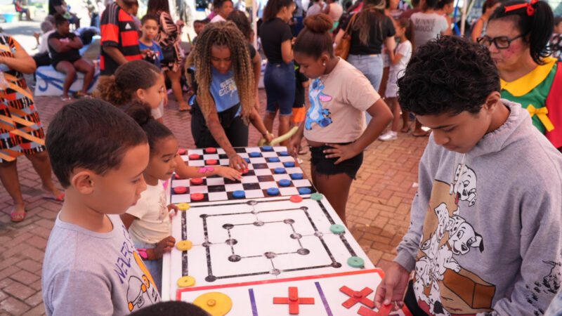 Caravana de Arte e Lazer anima gonçalenses na Praça dos Ex-Combatentes
