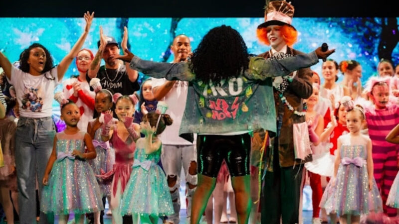 Espetáculo de dança em dose dupla movimenta o Teatro Municipal 