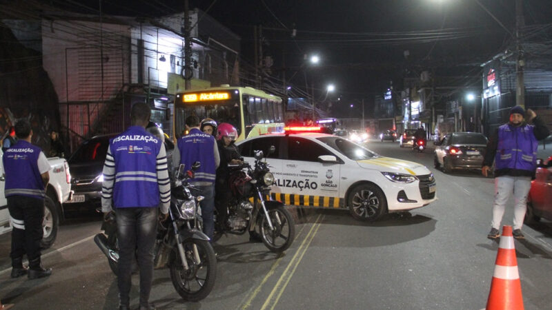 Operação contra motos barulhentas soma mais de 700 abordagens e 16 apreensões esta semana em São Gonçalo.