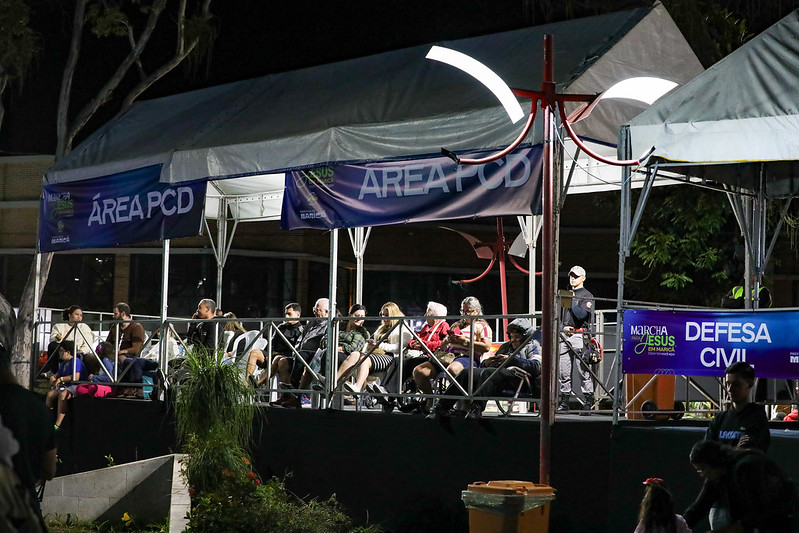 Marcha para Jesus em Maricá arrasta multidão em nome da fé cristã