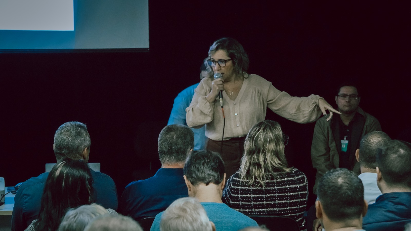 Audiência Pública reúne população para debater Estudo de Impacto de Vizinhança de novas unidades da Petrobras em Itaboraí