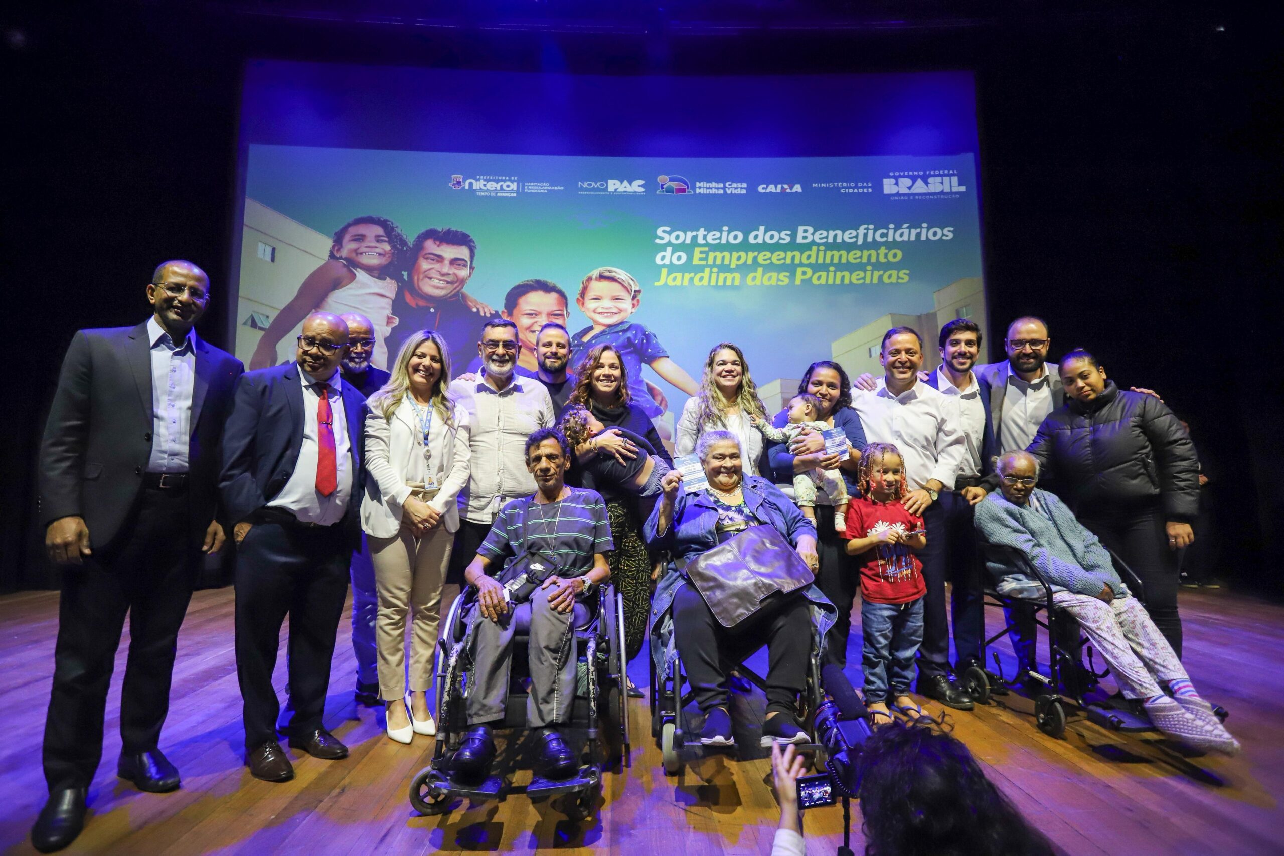 Prefeitura de Niterói conclui sorteio dos 540 apartamentos do Jardim das Paineiras
