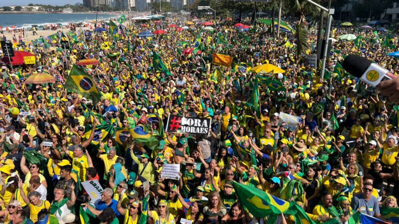 Manifestações pelo Brasil: multidões lotam Copacabana e Paulista em atos pró-Bolsonaro
