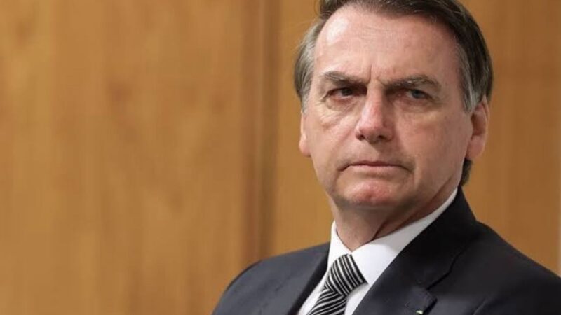URGENTE: Moraes determina prisão domiciliar de Jair Bolsonaro por descumprir medidas cautelares
