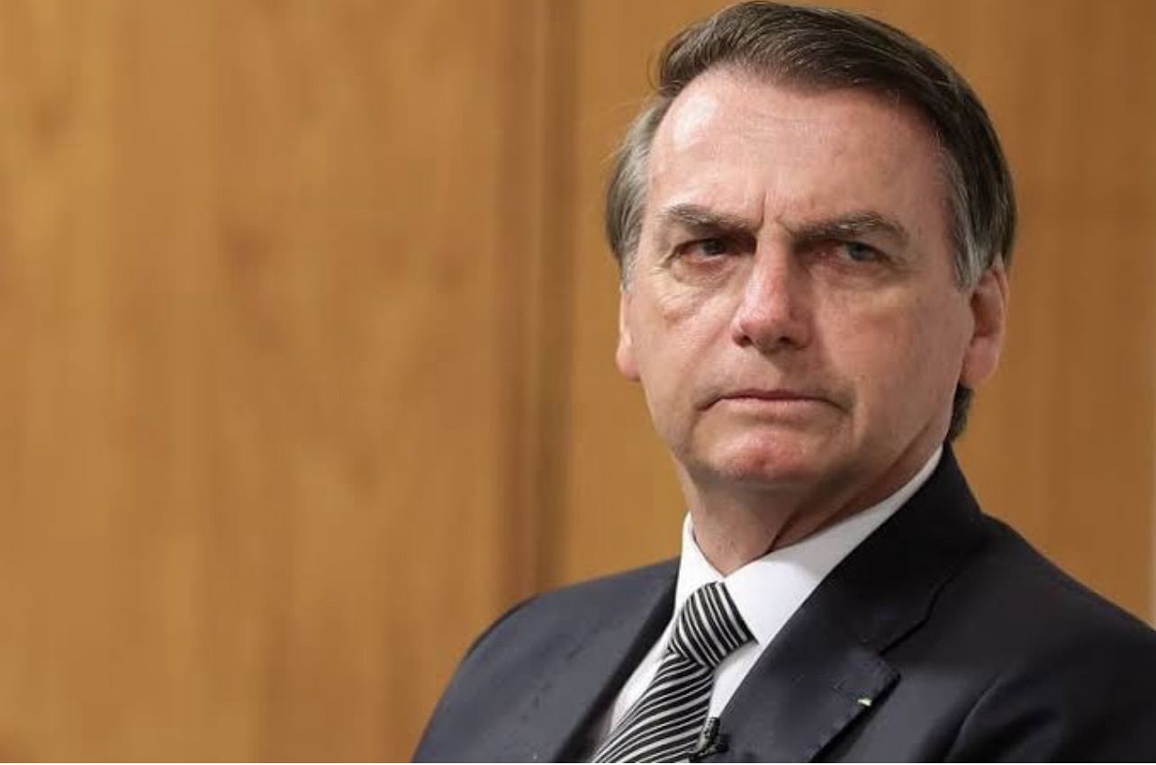 URGENTE: Moraes determina prisão domiciliar de Jair Bolsonaro por descumprir medidas cautelares