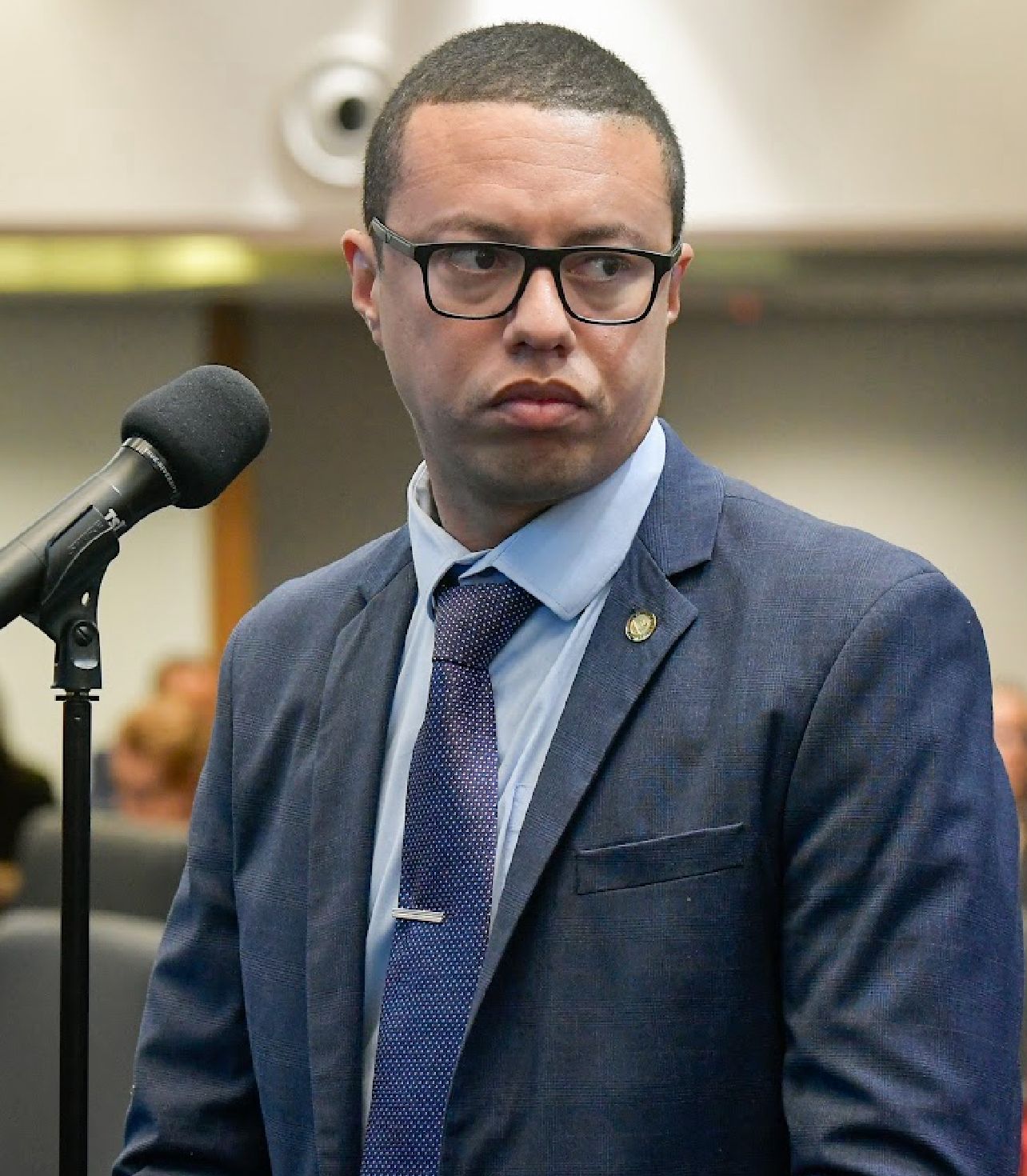 Deputado Douglas Gomes denuncia ameaças de morte e cobra reforço na segurança