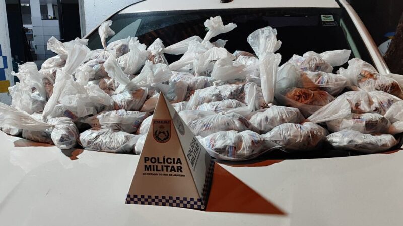 Polícia Rodoviária apreende 2,4 mil pinos de cocaína na Via Lagos