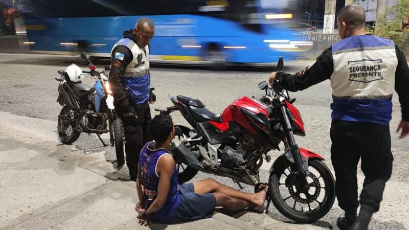 Moto furtada em Maricá é recuperada pelo Segurança Presente em Niterói; suspeito é preso