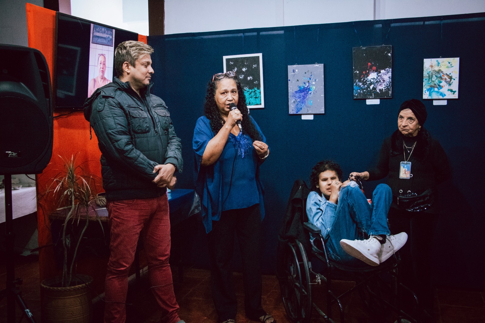 Itaboraí recebe a exposição “As Cores Que Vejo”, de Laryssa Martins, na Casa de Cultura Heloísa Alberto Torres