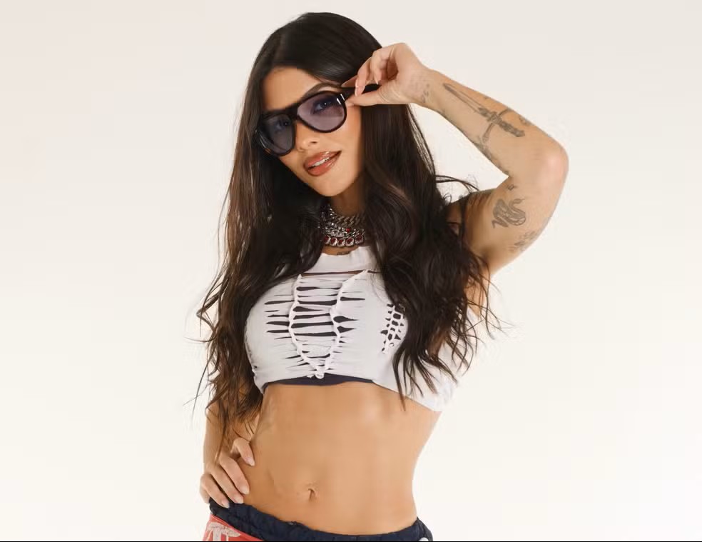 Comemoração do Dia da Mulher Maricaense terá show da cantora Lary e palestra de Djamila Ribeiro