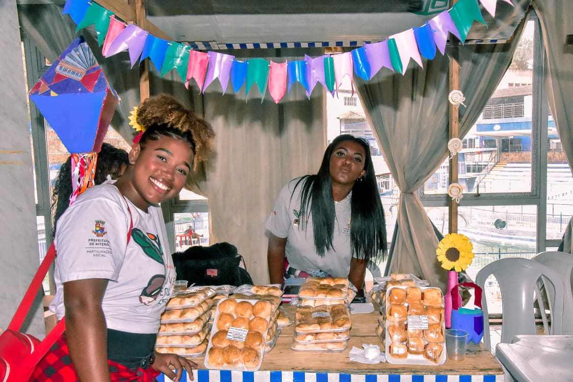 Niterói Jovem EcoSocial realiza festa agostina com decoração sustentável, ação solidária e atrações culturais