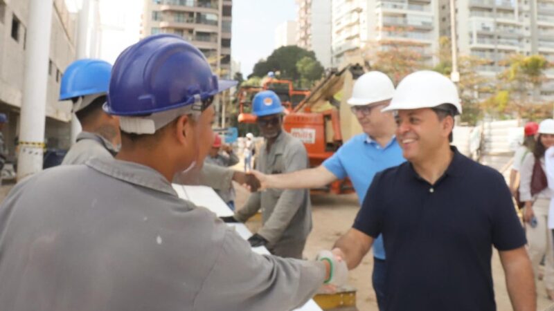 Prefeito Rodrigo Neves vistoria obras do Parque Poliesportivo da Concha Acústica 