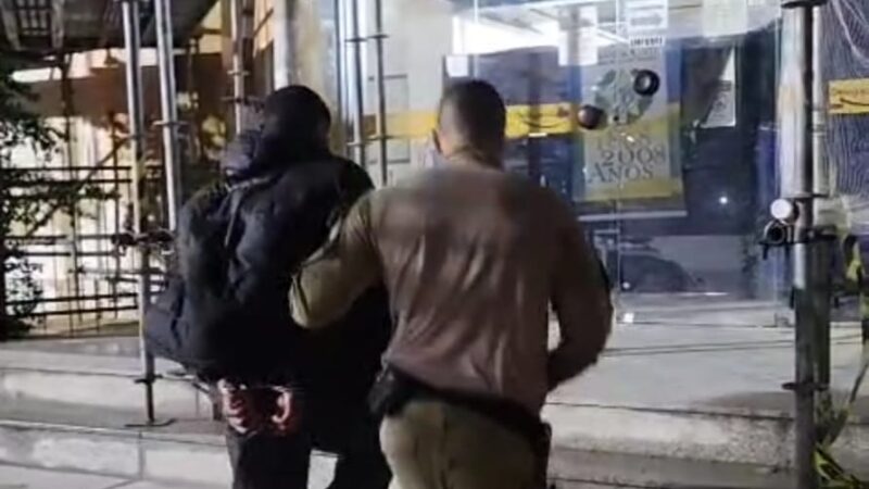 Guarda Municipal de Niterói prende homem por roubo a celular em Icaraí após ação rápida de patrulhamento