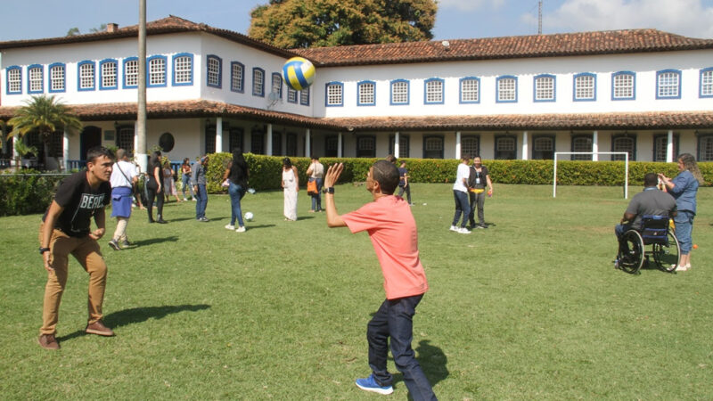 Pessoas com deficiência aproveitam manhã de passeio rural em Santa Izabel