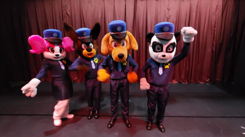 Teatro Municipal recebe mais dois espetáculos nesta semana