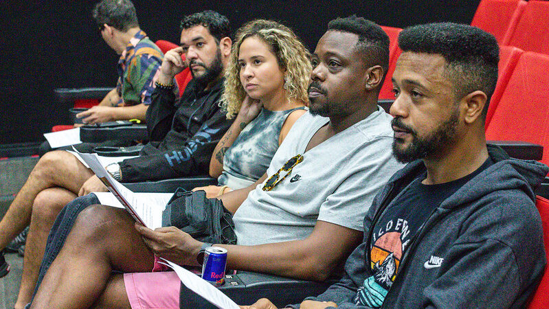 Prefeitura de Maricá realiza reunião com produtores do audiovisual no Cine Henfil