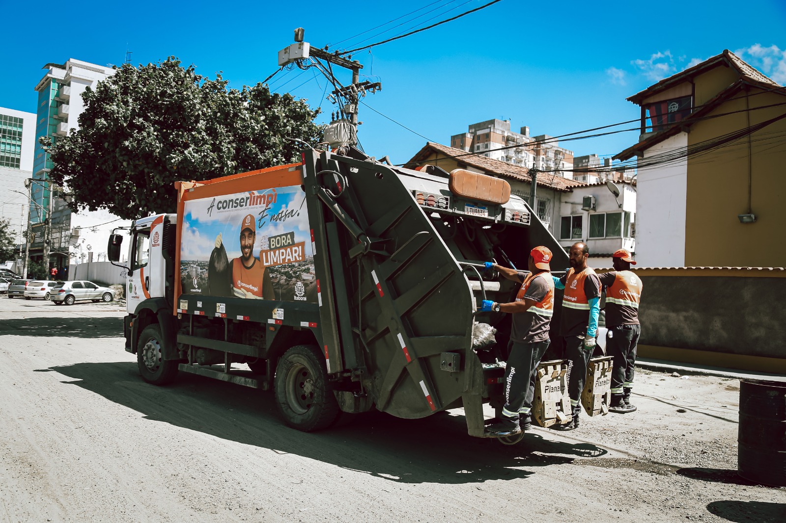 Conserlimpi divulga balanço semanal da coleta de lixo e serviços de limpeza em Itaboraí