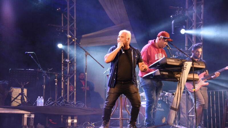 Prefeitura de Maricá promove show da dupla Betinho Bahia e Ismayer Alves em homenagem à padroeira do Brasil