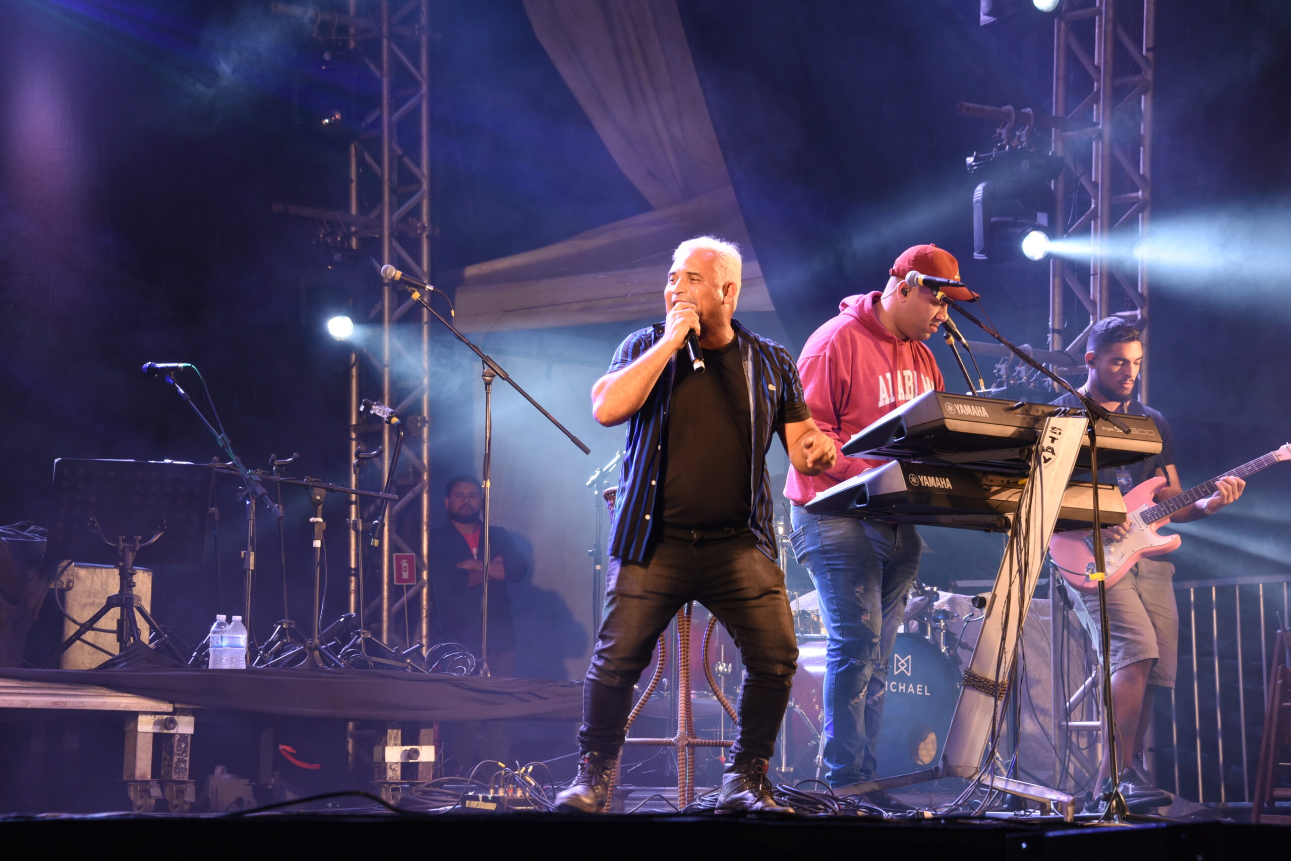 Prefeitura de Maricá promove show da dupla Betinho Bahia e Ismayer Alves em homenagem à padroeira do Brasil