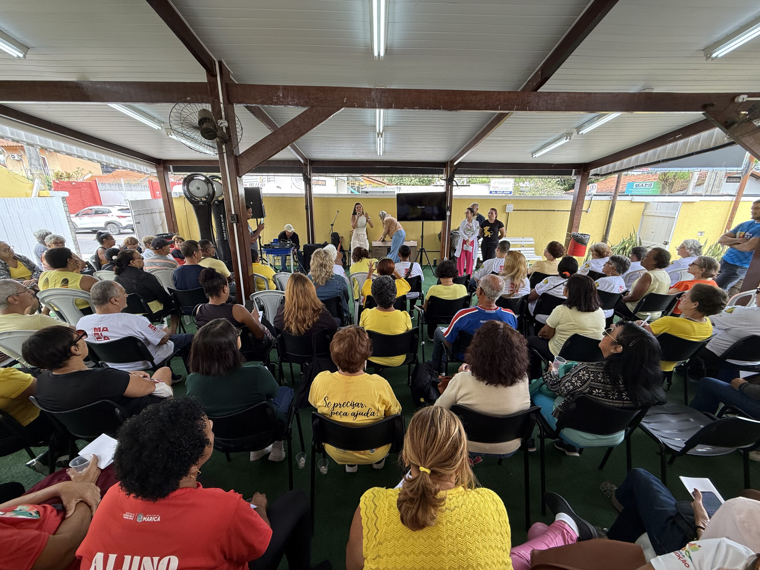 Prefeitura de Maricá promove ação de conscientização sobre o Setembro Amarelo para a Terceira Idade