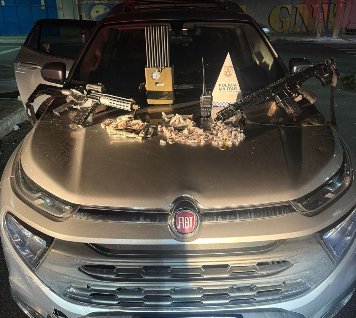 Trabalho de inteligência do 7º BPM frustra criminosos armados de fuzis que se preparavam para praticar roubos na Br-101 em São Gonçalo