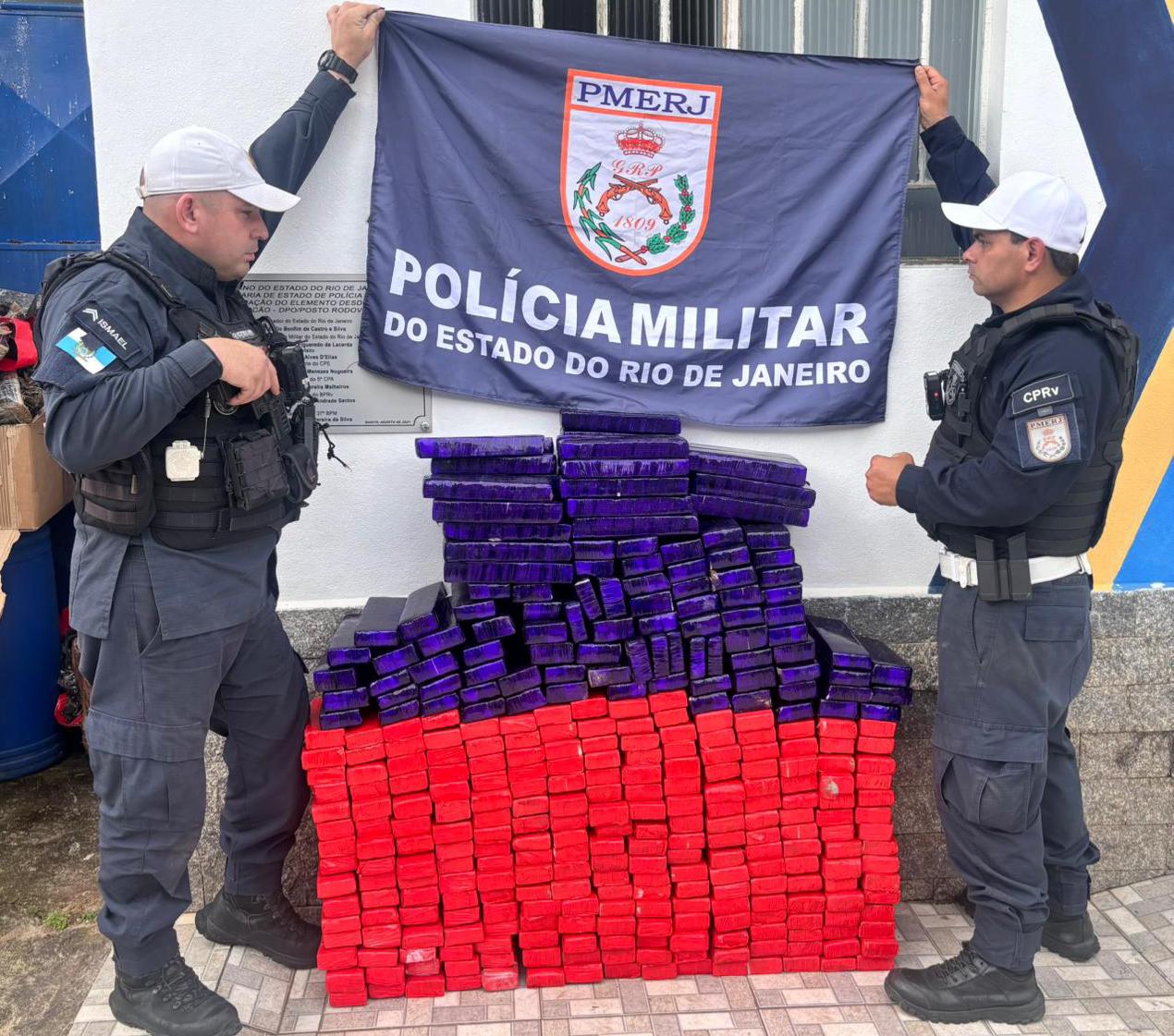 CPRv apreende grande quantidade de maconha em Resende durante operação do Cinturão de Divisas