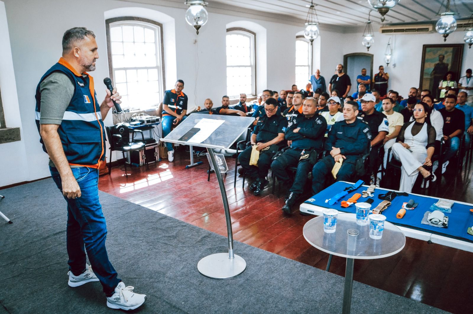 Itaboraí realiza palestra da Semana Nacional do Trânsito com foco na conscientização e segurança