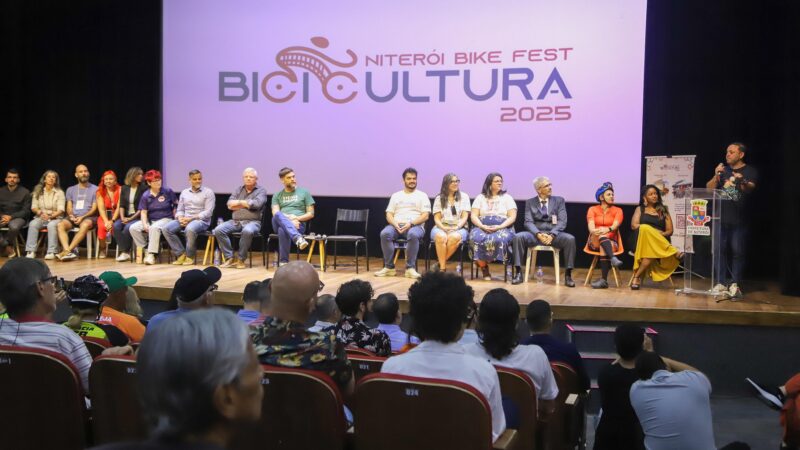 Prefeito Rodrigo Neves participa da abertura do Niterói Bike Fest – Bicicultura 2025