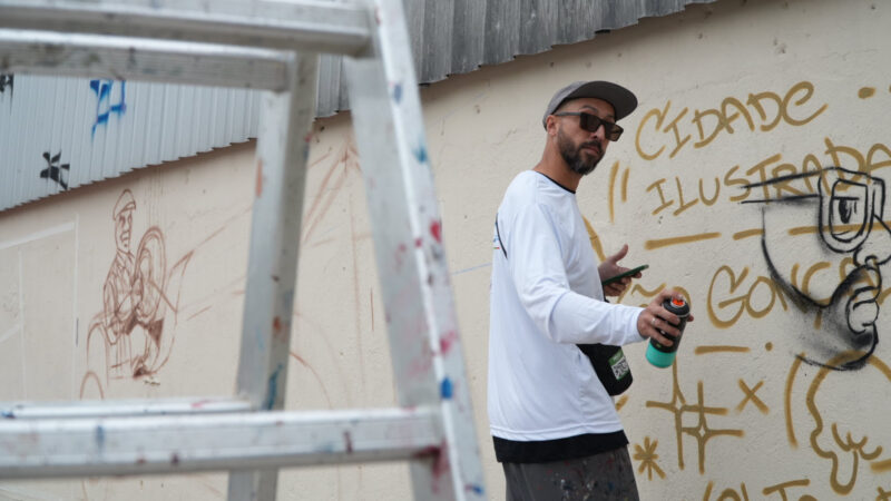 São Gonçalo recebe painel feito por artistas locais e de Volta Redonda
