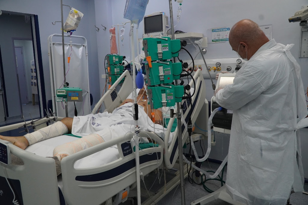 ‘Imprudência custa caro’: reabilitação de acidentados pode levar anos