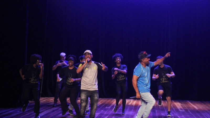 Teatro Municipal George Savalla Gomes celebra quatro anos com noite especial de arte e cultura