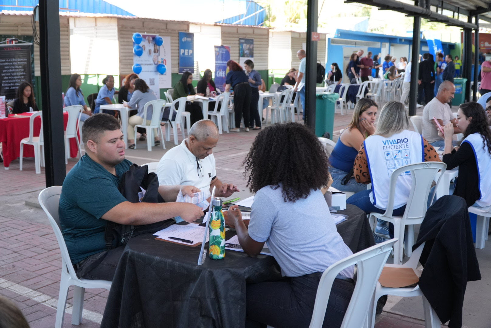 Gonçalenses participam de feirão de emprego para pessoas com deficiência em Neves