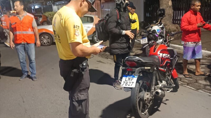 Prefeitura de Niterói realiza ação com abordagem de mais de 150 motos em Pendotiba