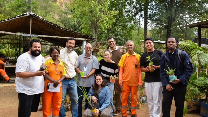 Companhia de Limpeza de Niterói recebe universitários para troca de experiências sobre sustentabilidade