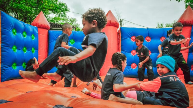 Dia das Crianças no Parque Paleontológico tem diversão, aprendizado e consciência ambiental