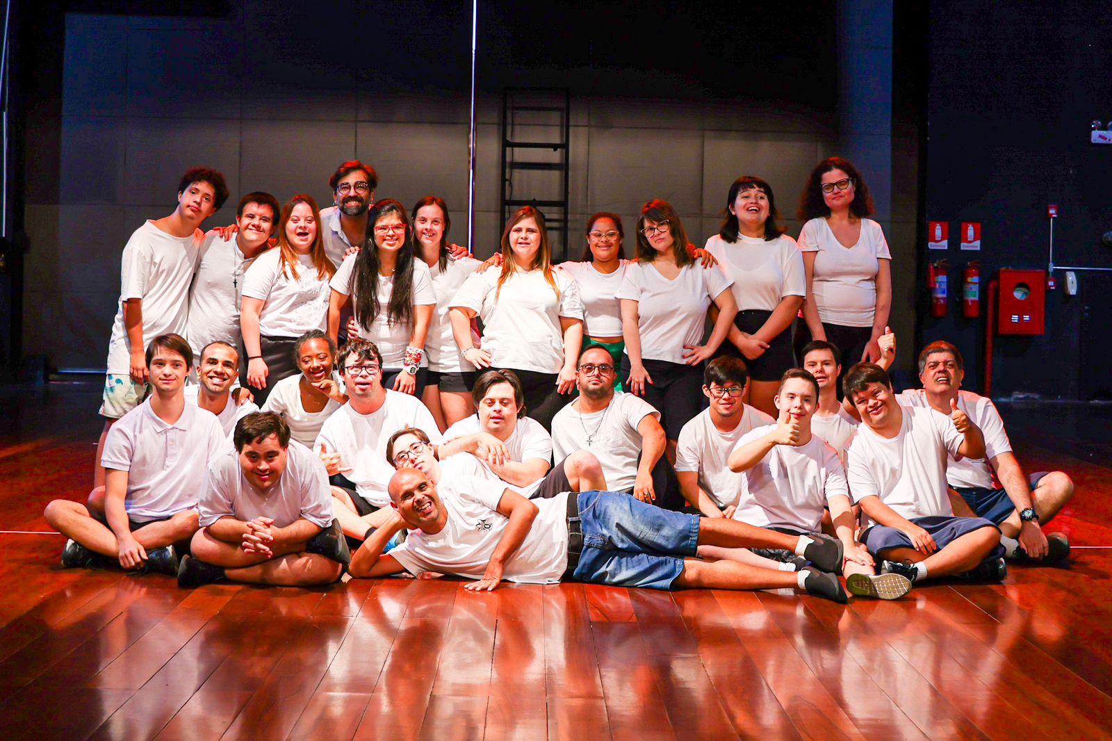 Espetáculo “O nome das coisas” celebra a força da linguagem e o protagonismo de pessoas com deficiência