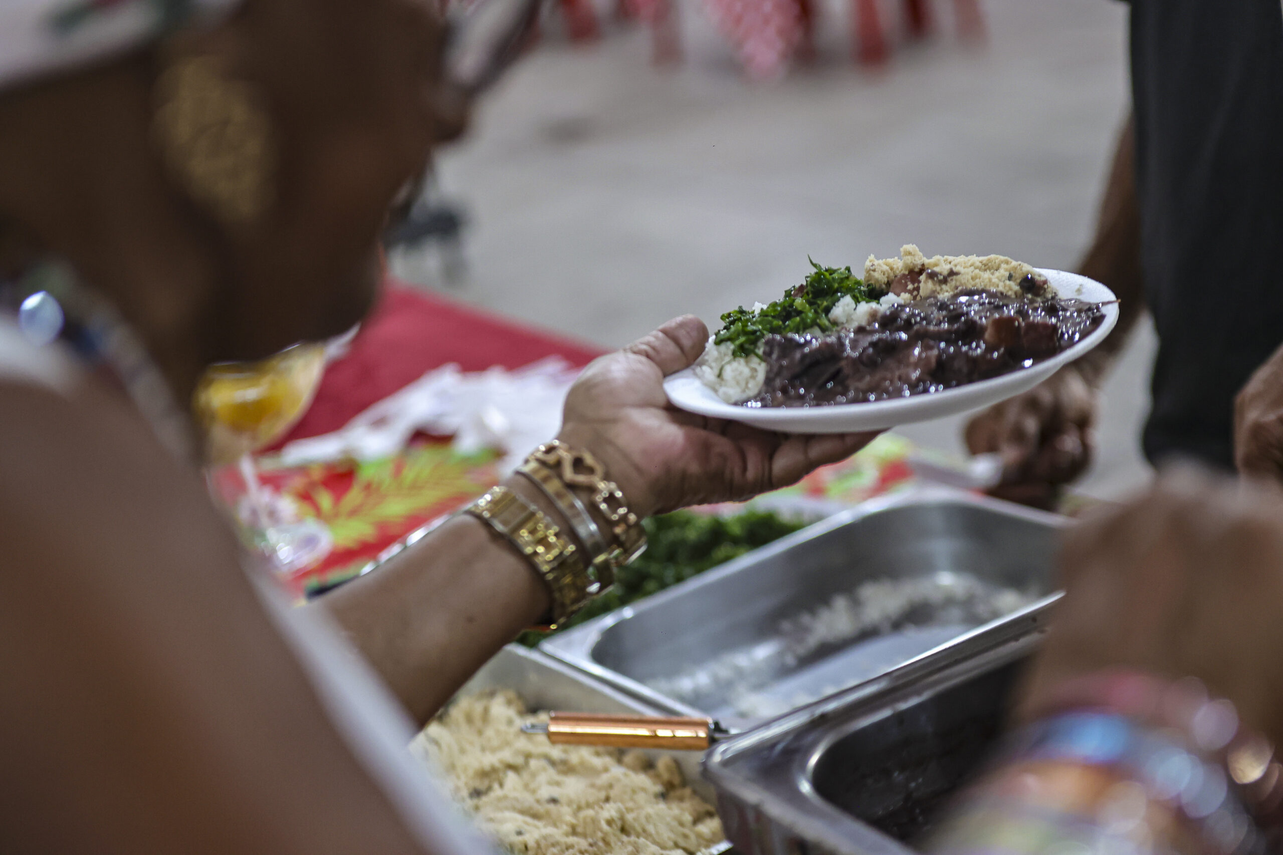 Feriado da República será de feijoada e samba na quadra do Porto da Pedra